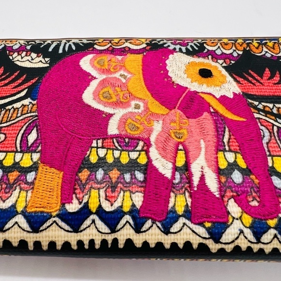 SAKROOTS WOMEN’S COLORFUL “ONE WORLD” THIN WALLET WITH EMBROIDERED ELEPHANT NWT - Picture 5 of 11